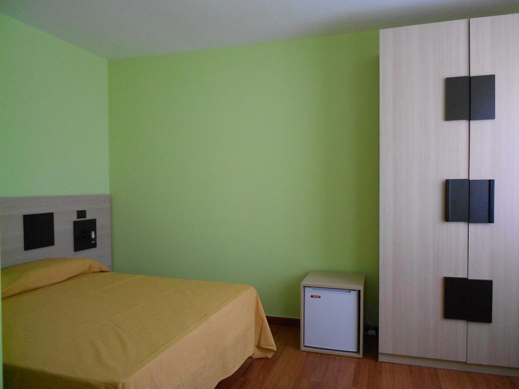 Alta Marea Hotel Gioiosa Marea Szoba fotó