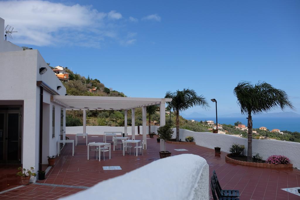 Alta Marea Hotel Gioiosa Marea Kültér fotó