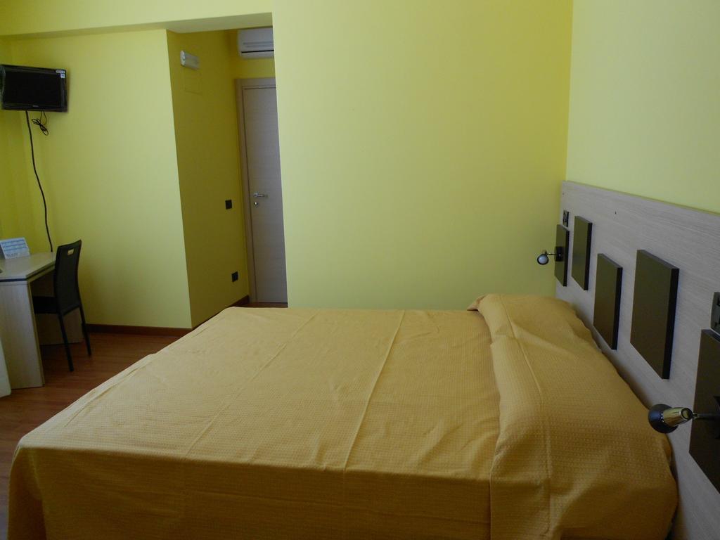 Alta Marea Hotel Gioiosa Marea Szoba fotó